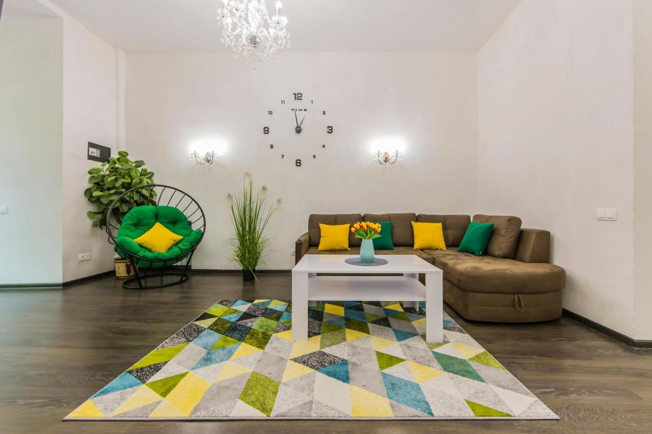 2К Квартира Поруч Із Майданом Незалежності Kiev Exterior foto