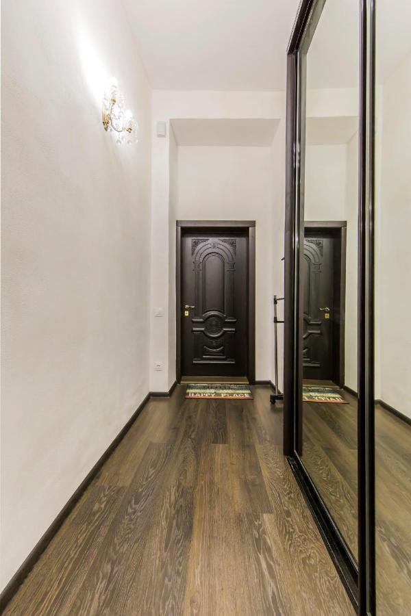 2К Квартира Поруч Із Майданом Незалежності Kiev Exterior foto