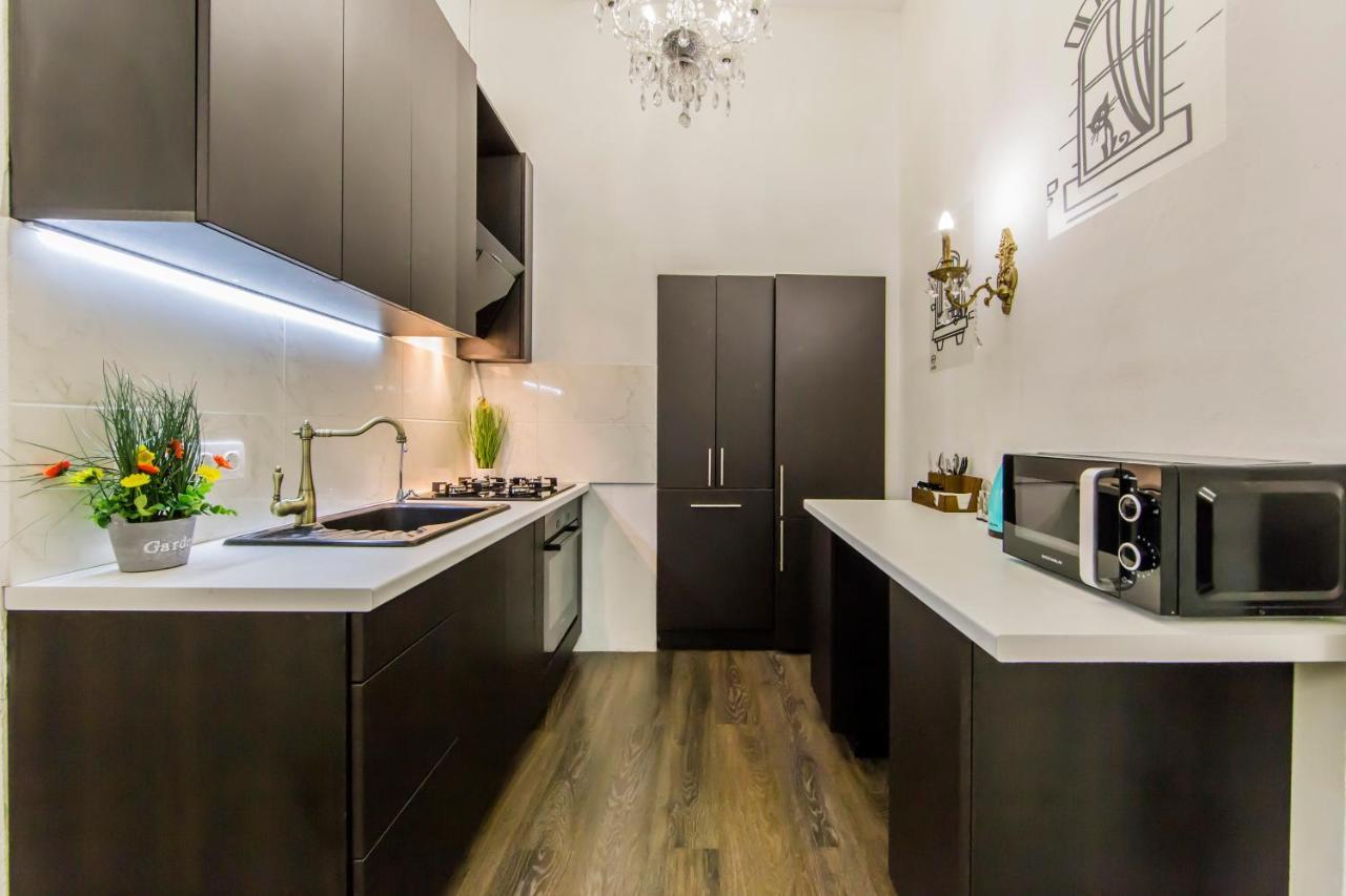 2К Квартира Поруч Із Майданом Незалежності Kiev Exterior foto